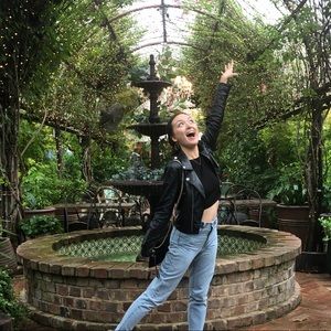 Meet your Posher, Mai